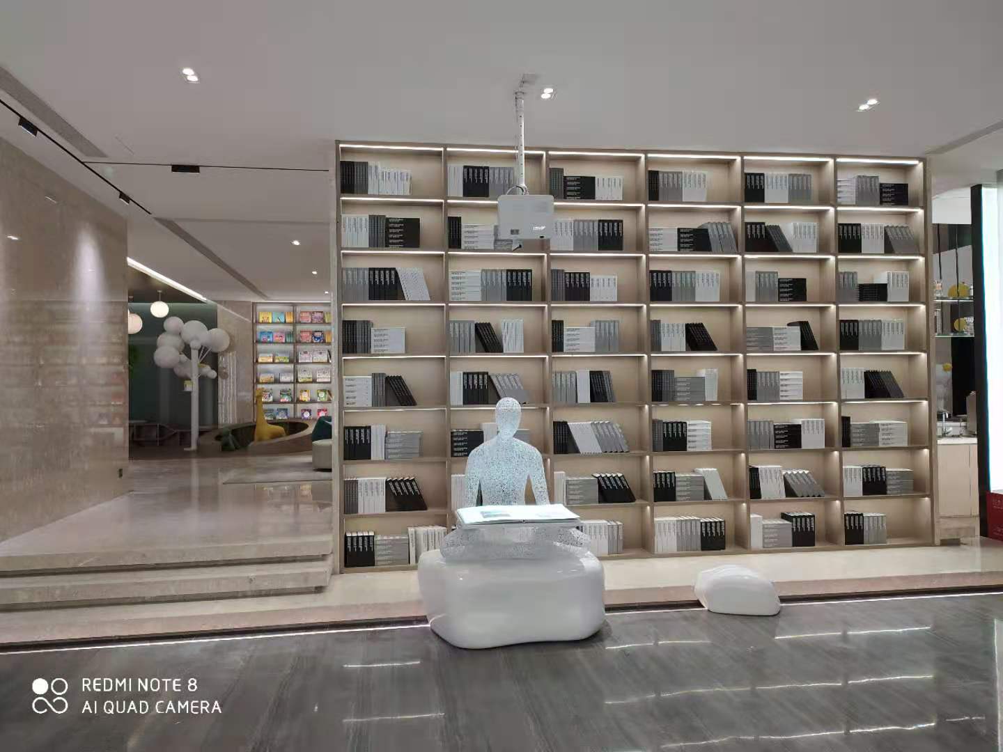 Restaurants and Showrooms Use Interactive Virtual Flip Book