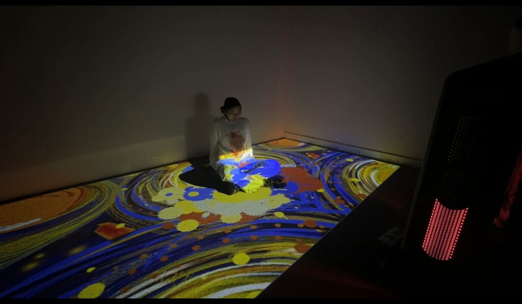 Best immersive digital art floor selfie experience
